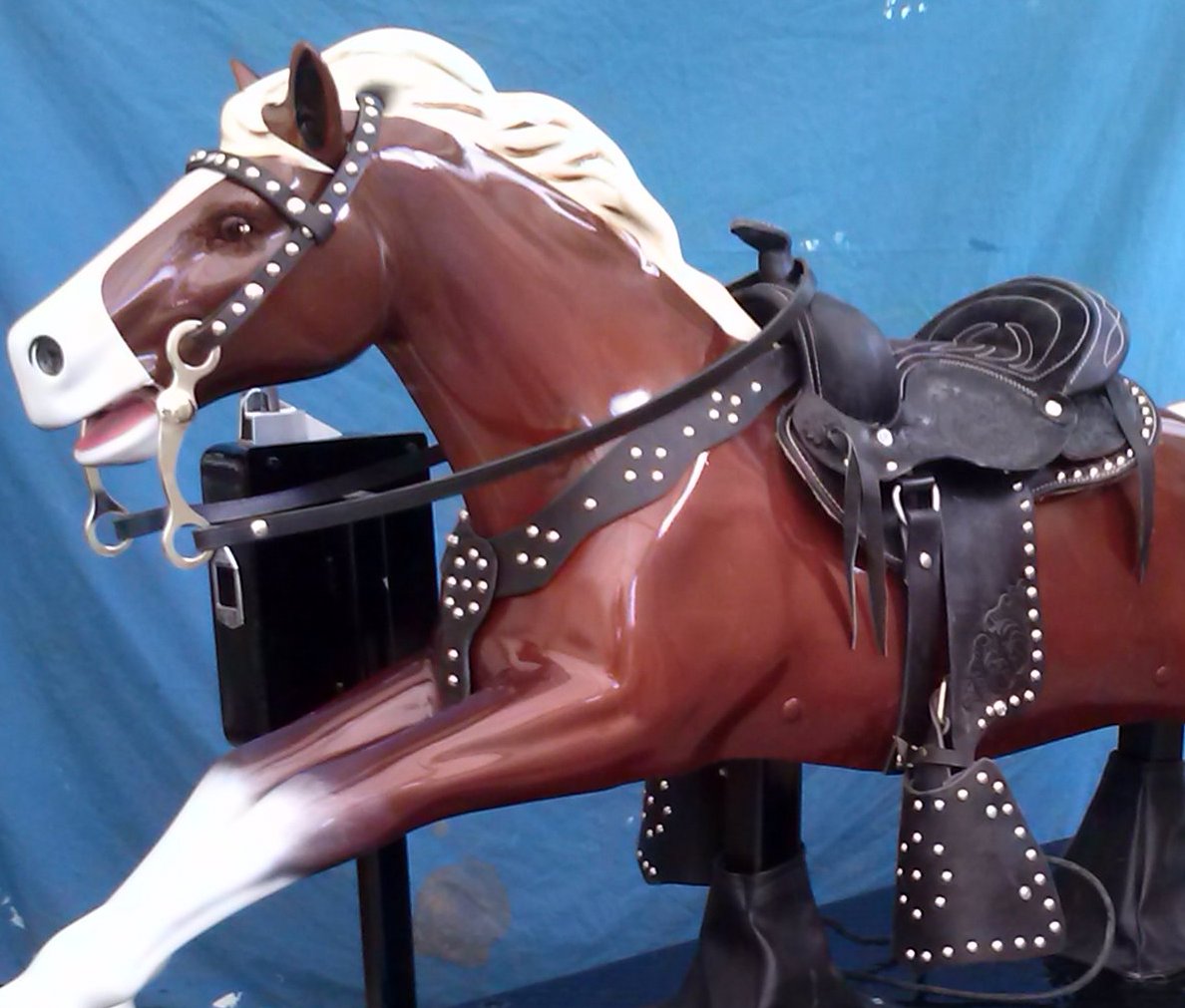 kiddie ride horse saddle set > CoinOp Horse Supplies > Carousel